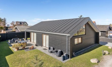 'Aaran' - 700m from the sea