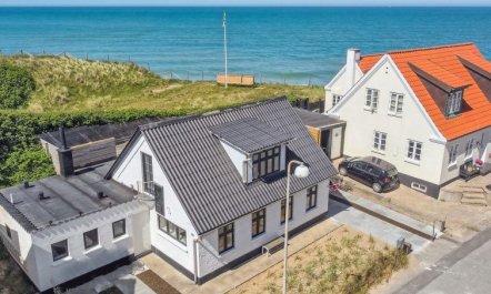 'Alberta' - 50m from the sea 5