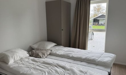 'Barnet' - 180m to the fjord 6