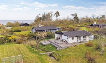 'Malena' - 175m from the sea