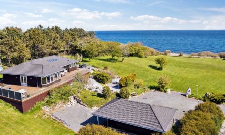 'Sahid' - 20m from the sea 2