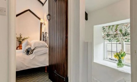 Grooms Cottage, Ellicombe 9