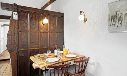 Stables Cottage, Ellicombe 3