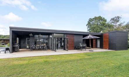 'Emelina' - 300m from the sea 4