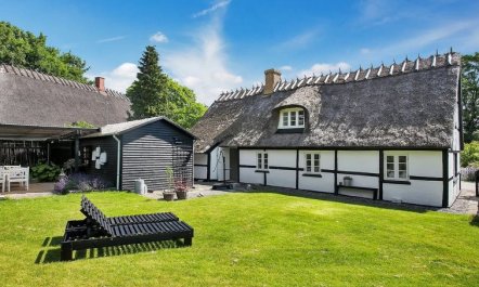 'Sibo' - 1.5km from the sea