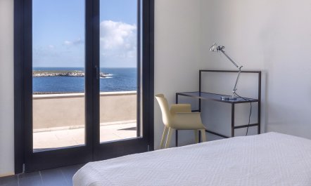 Beachfront Paradise 9