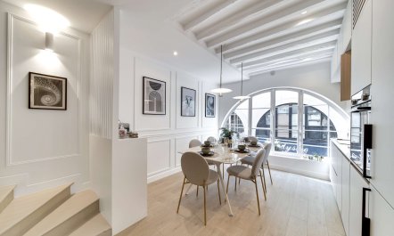 Between Two Gardens 1