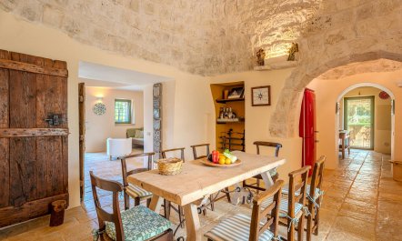 White Village Escape 6