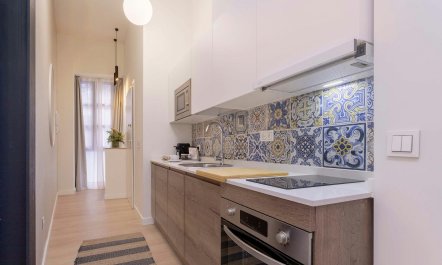 Old Spanish Beauty 4