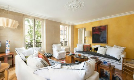 Charming Paris Corner 3