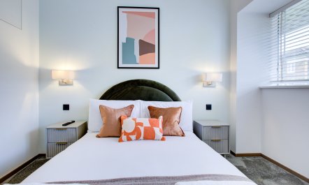 Fulham Modern 1