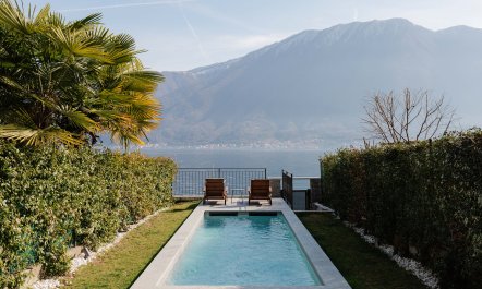 On Como's Shores