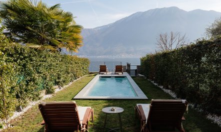 On Como's Shores 2