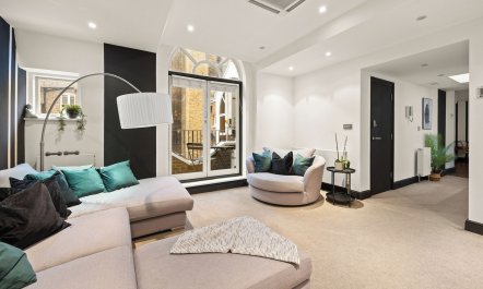 Marble Arch Hideaway 4