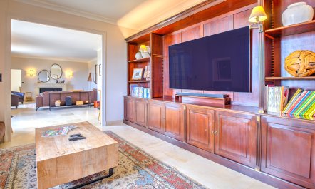Stately Retreat 5