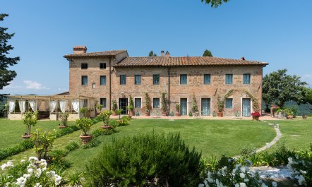 Tuscan Country Escape