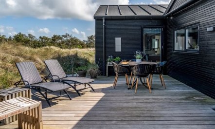 'Eriksine' - 750m from the sea 5