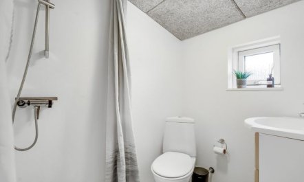 'Sylvana' - 75m from the sea 4