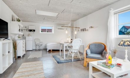 'Sylvana' - 75m from the sea 7