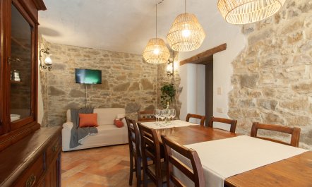 Tiber Valley Retreat 8