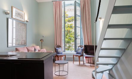 Leafy Parisian Residence 3