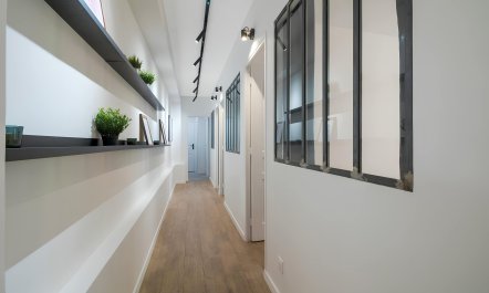 Leafy Courtyard Views 0