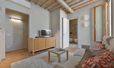 Florentine Heights 8