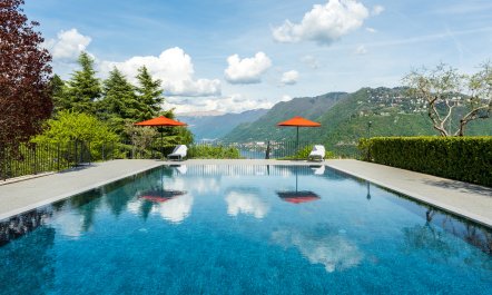 Lake View Residence 1