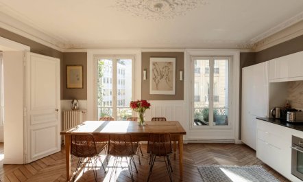 Royal Retreat Design 1