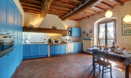 A Tuscan Secret 6