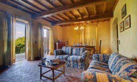 A Tuscan Secret 1