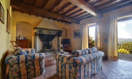 A Tuscan Secret 4
