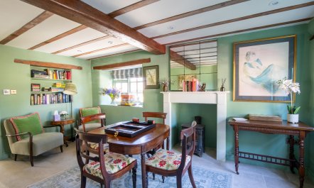 Cotswolds Country Cottage 8