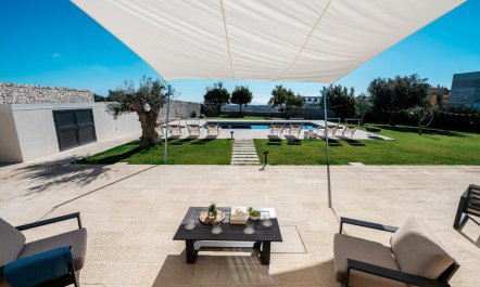 Vibrant Sicilian Beauty 2