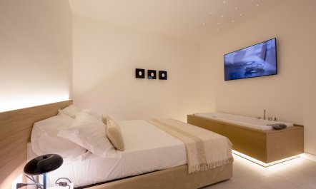 Coastal Sun Escape 8