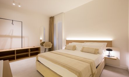 Coastal Sun Escape 7