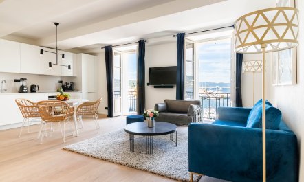 The Riviera Breeze