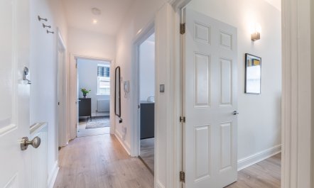 Tower Bridge Belle 7