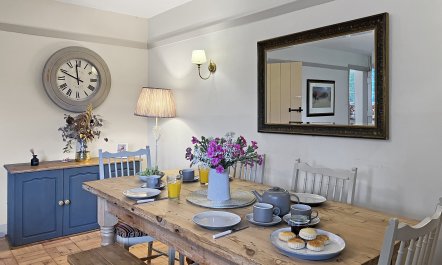 Bossington Green Cottage 6