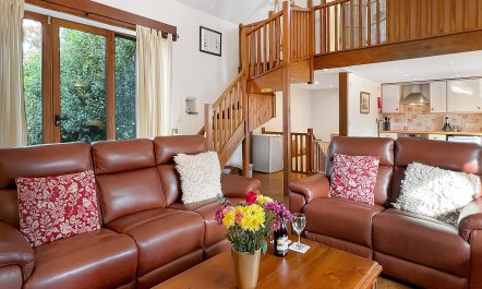 Hawthorn Cottage, Barbrook 8