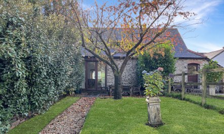 Hawthorn Cottage, Barbrook 4