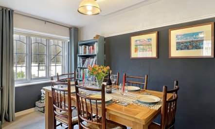 Oxford House, Porlock 3