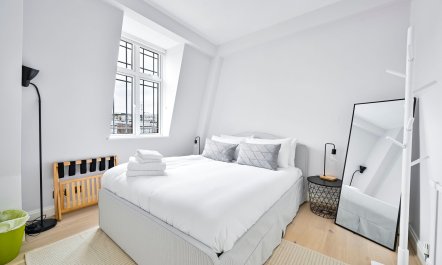 A High Street Sojourn 4