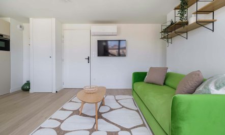 Green Spaces & Flowers 3