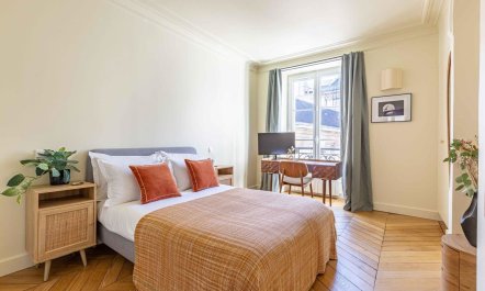 Left Bank Jewel 7