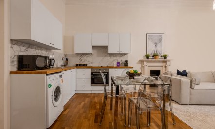 The Chic Abode 6