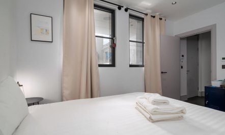 East London Attitude 9