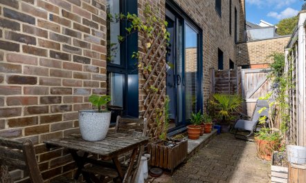 Stoke Newington Retreat 6