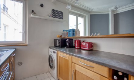 Authentic Marais Haven 7