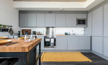 Urban Skyline Outlook 1